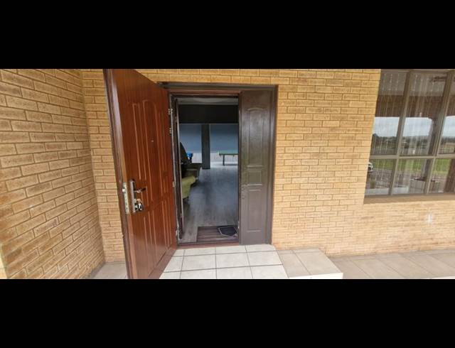 FARM FOR SALE IN MNANDI